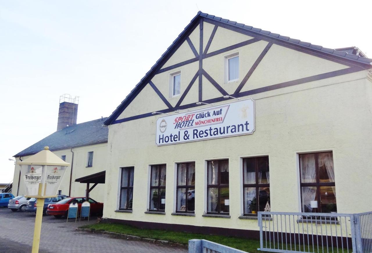 Sporthotel Glueck Auf Moenchenfrei Brand-Erbisdorf Dış mekan fotoğraf