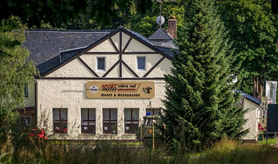 Sporthotel Glueck Auf Moenchenfrei Brand-Erbisdorf Dış mekan fotoğraf